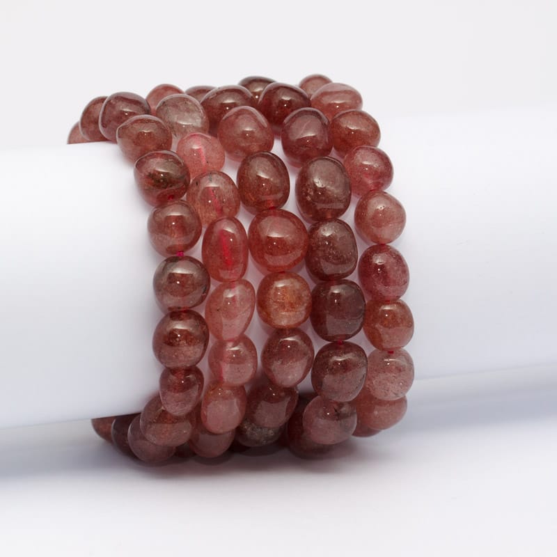 Jordgubbskvarts armband